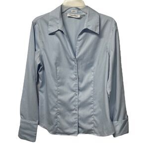 Calvin Klein Non Iron Light Blue Long Sleeve Button Down Dress Shirt Collar